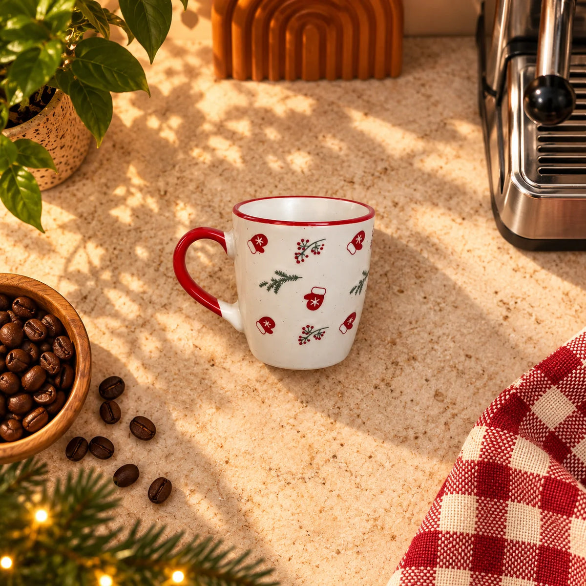 Christmas Mittens & Berries Cup – Cream with Red Handle, 150ml – view 4